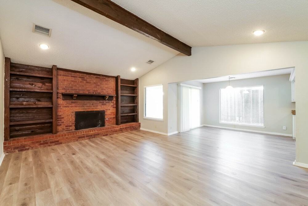 1112 Ne 21st Ct - Photo 3 of 16