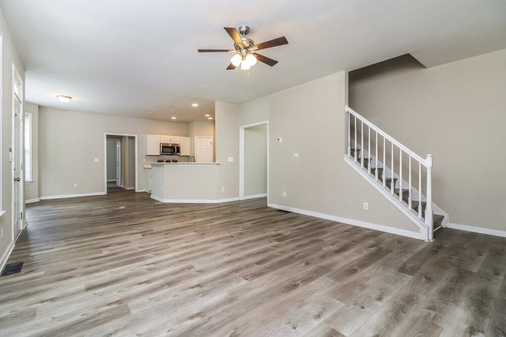 410 Amesbury Cv Sw - Photo 6 of 18