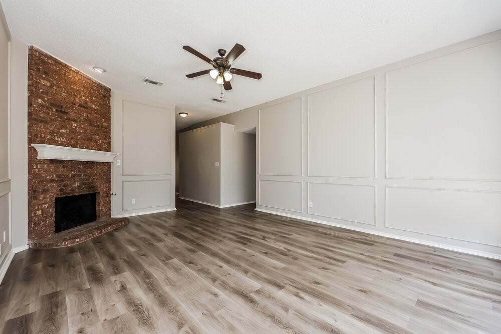 7728 Blossom Dr - Photo 4 of 16