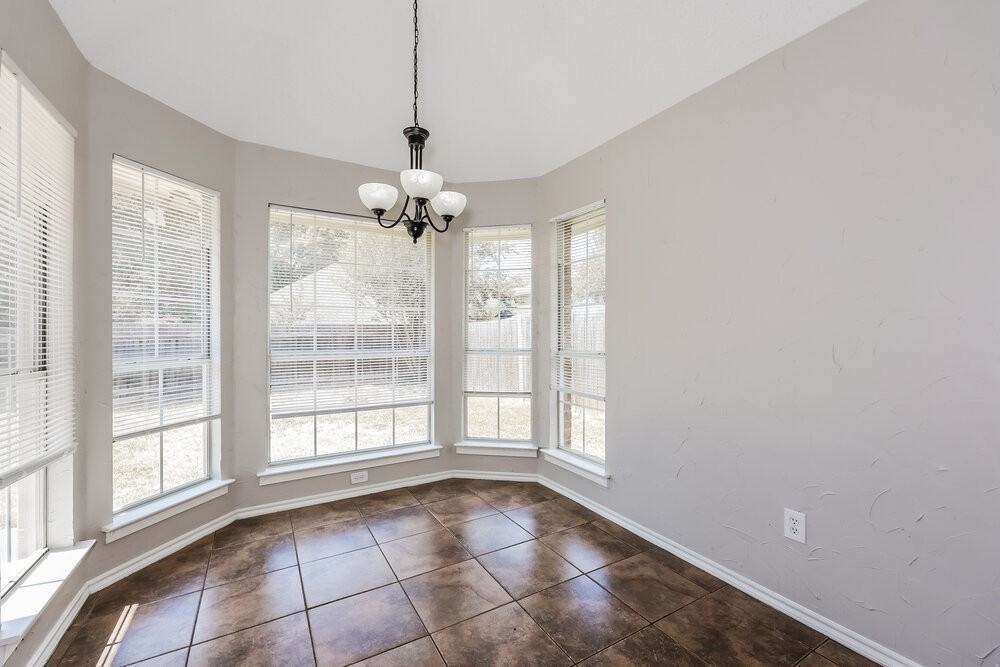 7728 Blossom Dr - Photo 6 of 16