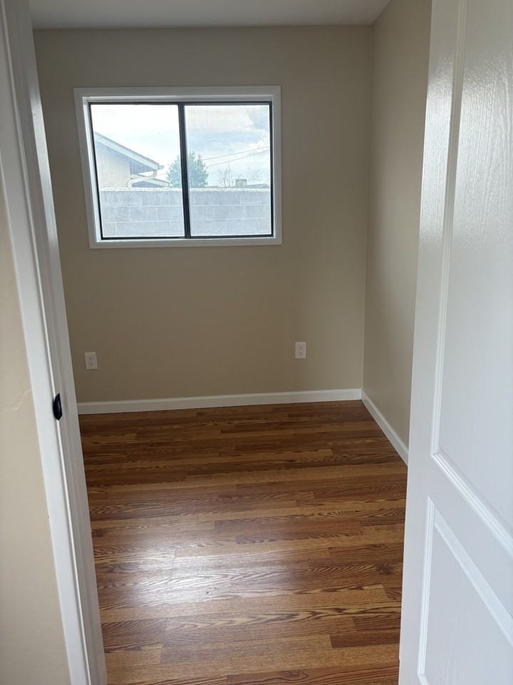 8195 East Yavapai Road - Photo 3 of 18