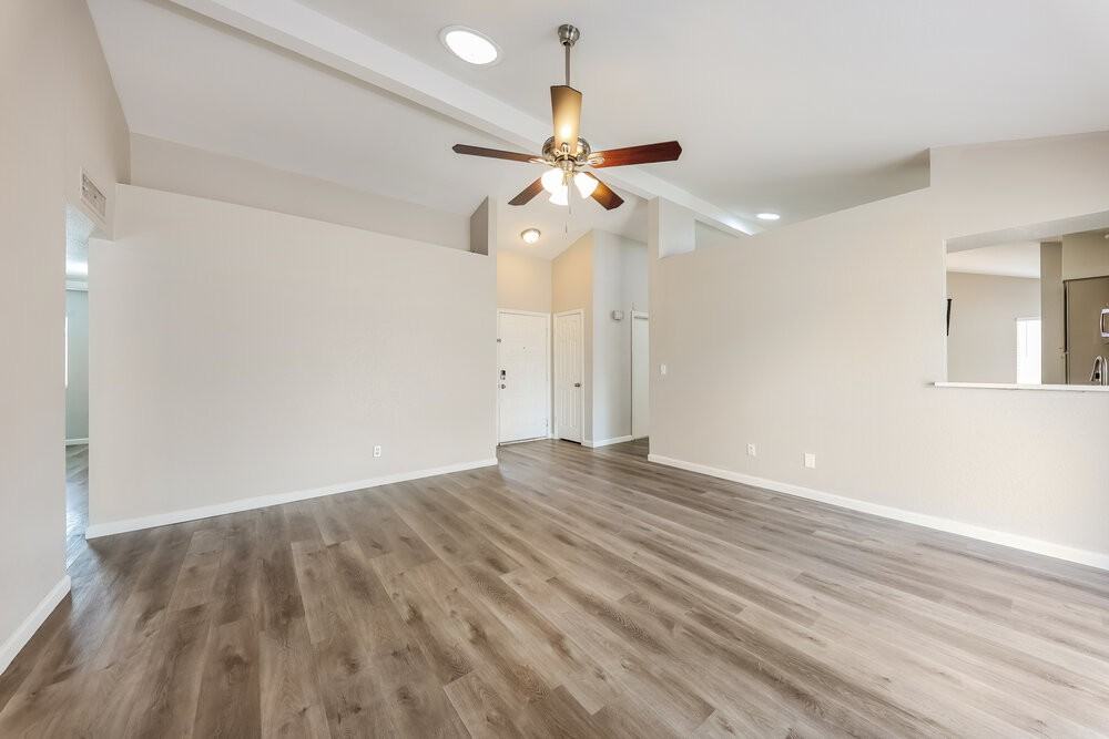 5526 W Garden Dr - Photo 6 of 16