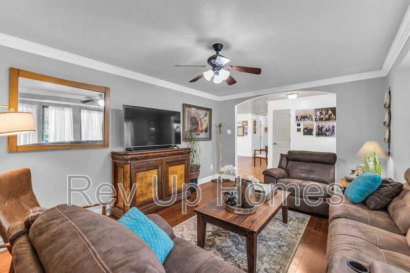 492 Es - Photo 6 of 18