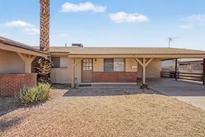 featured image of 921 E Campus Dr