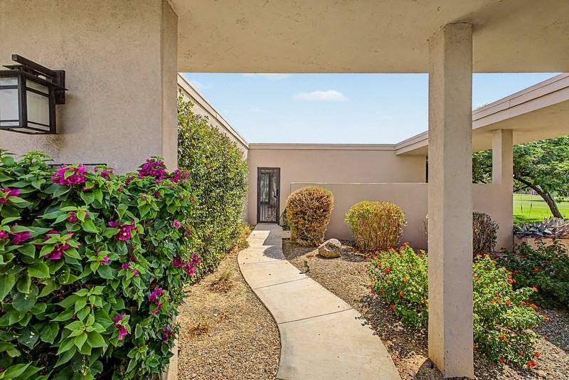 7825 E San Carlos Rd - Photo 2 of 44