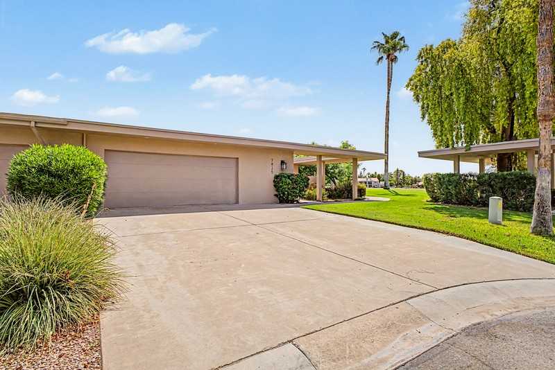 7825 E San Carlos Rd - Photo 7 of 44