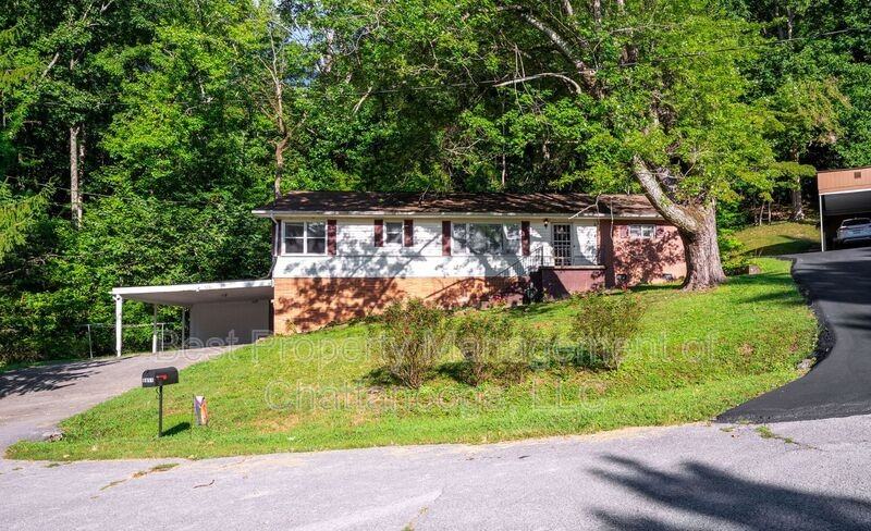 9851 Millsaps St - Photo 2 of 45