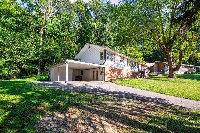 9851 Millsaps St - Photo 4 of 45