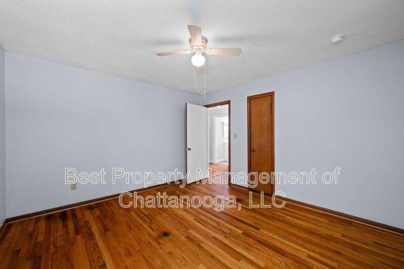 9851 Millsaps St - Photo 5 of 45