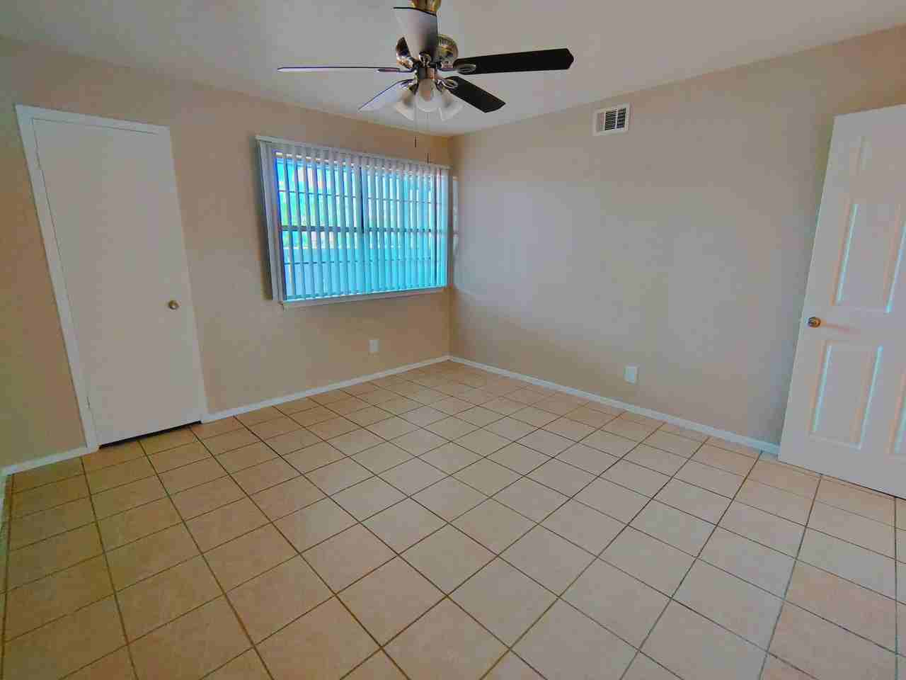 Spanish Lagos Apartments - Photo 5 of 8