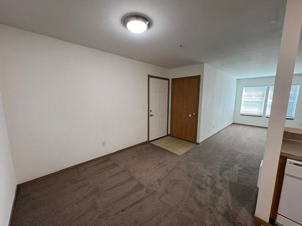 #354 EOLA HEIGHTS APTS - Photo 2 of 9