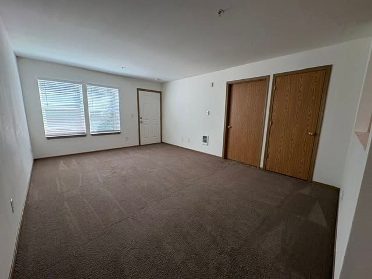 #354 EOLA HEIGHTS APTS - Photo 3 of 9
