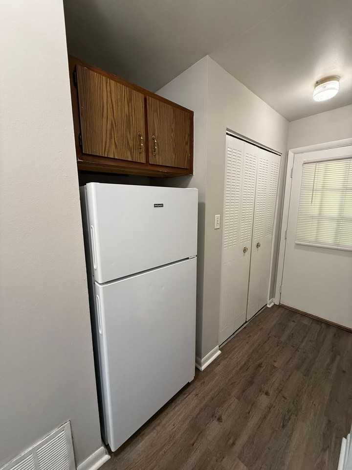 4614 Rolling Ridge Ct - Photo 4 of 10