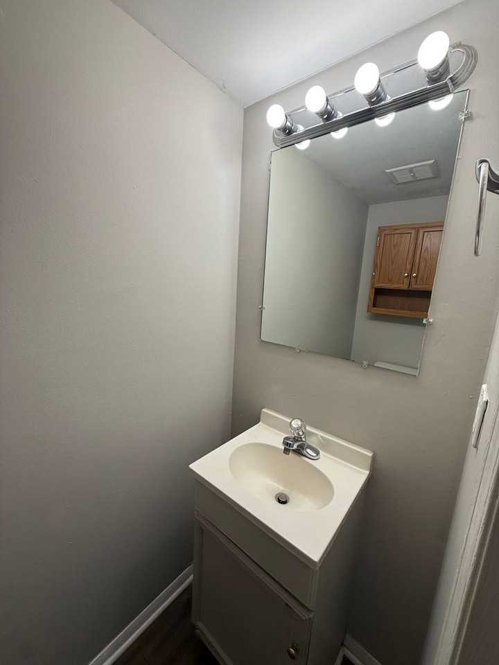 4807 Lakeside Dr - Photo 7 of 15