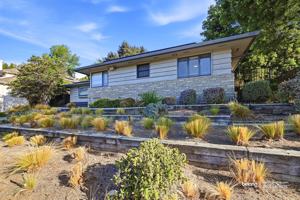 featured image of 17 Andrea Ln