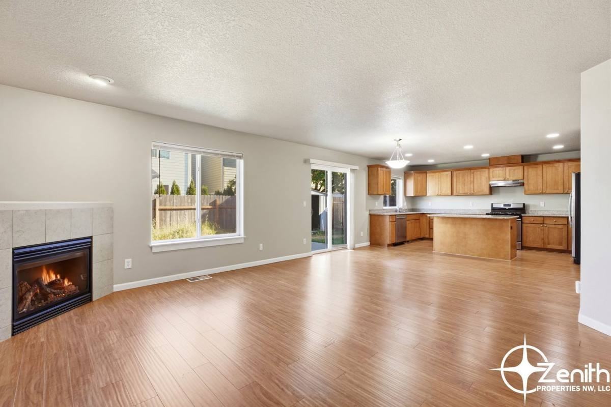 9310 Ne 80th Cir - Photo 7 of 10