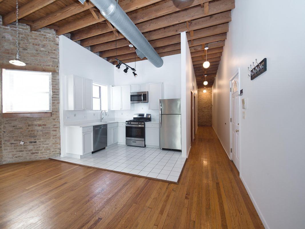2849 W Belmont Ave ##2f - Photo 2 of 24