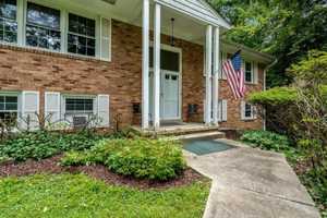 featured image of 5315 Summit Dr