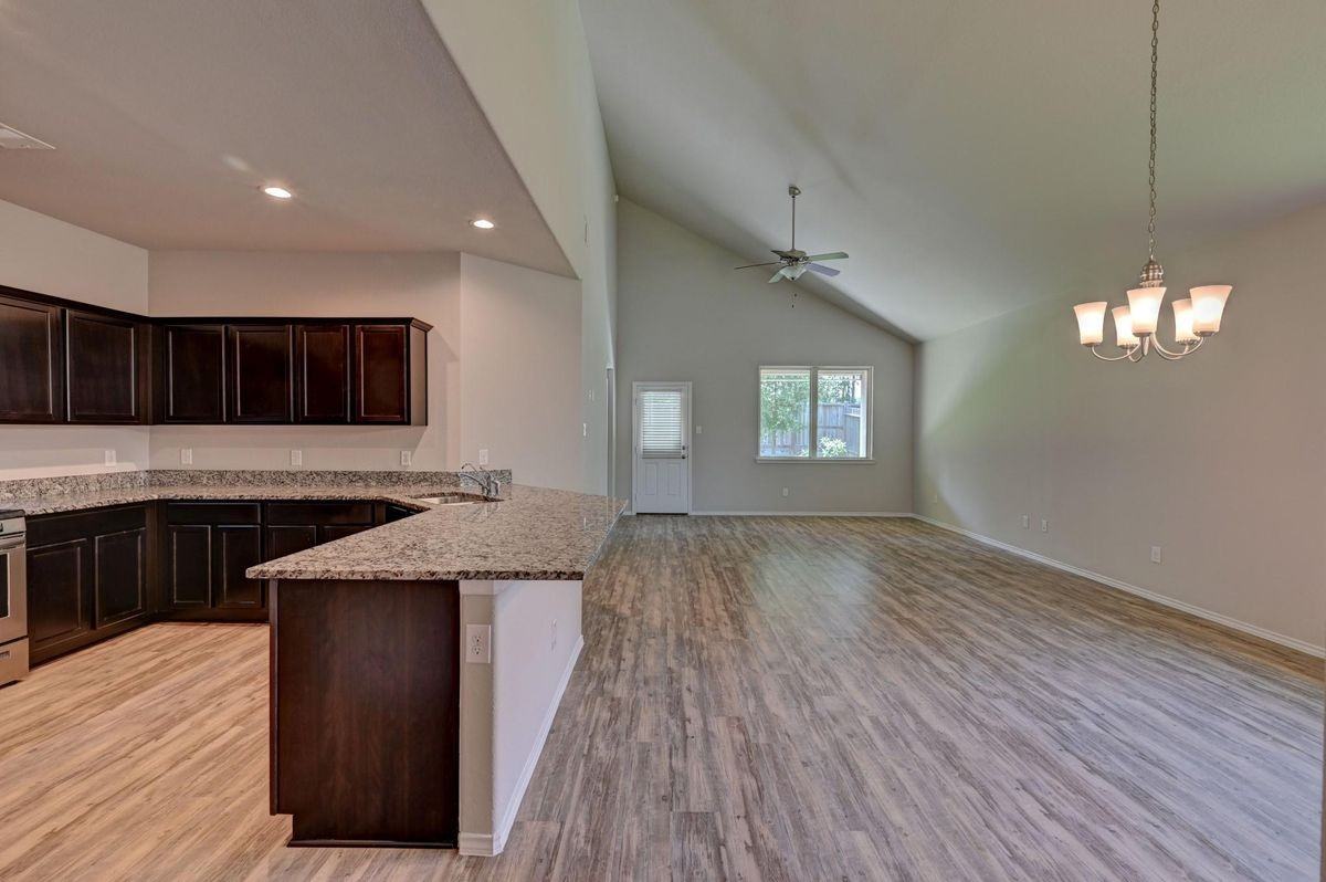 7022 N Sound Ln - Photo 3 of 3