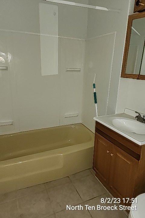 6 N Ten Broeck St - Photo 2 of 3