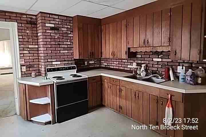 6 N Ten Broeck St - Photo 3 of 3