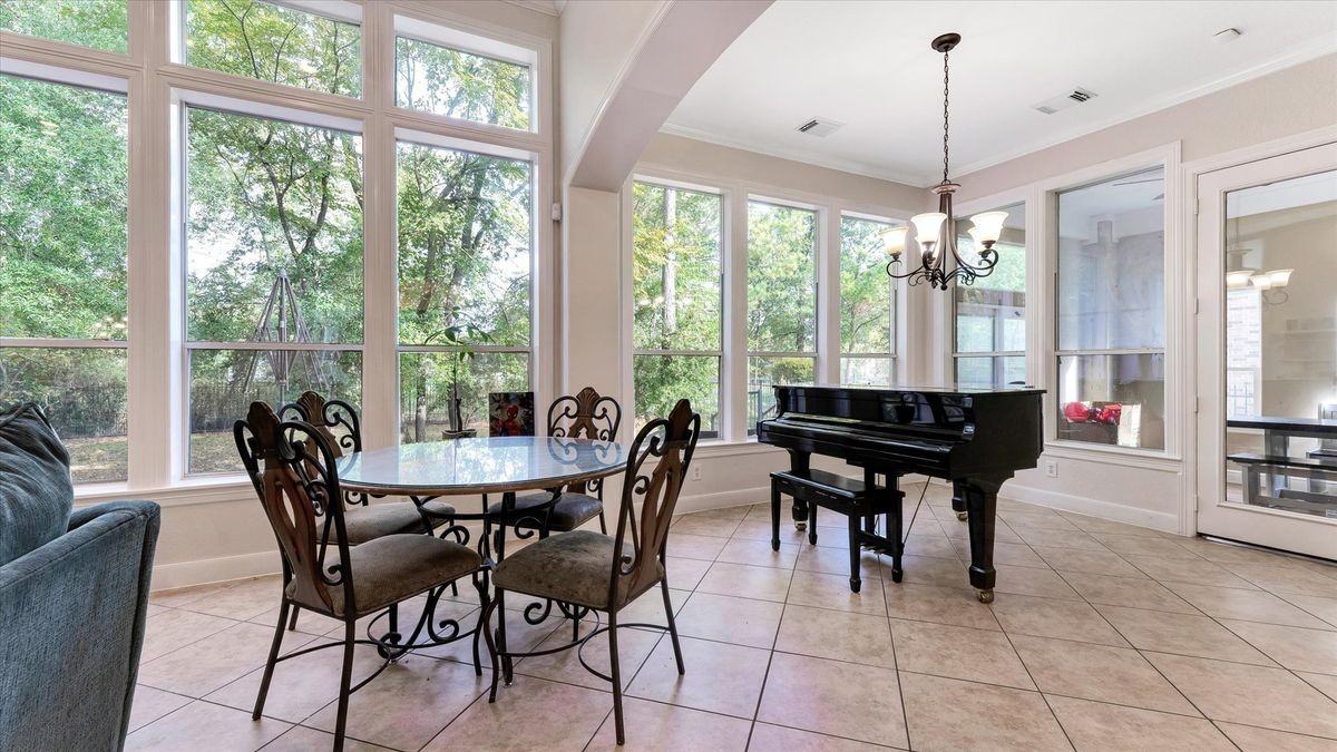 3 N Fair Manor Cir - Photo 7 of 11
