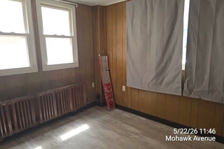 131 Mohawk Ave - Photo 4 of 7