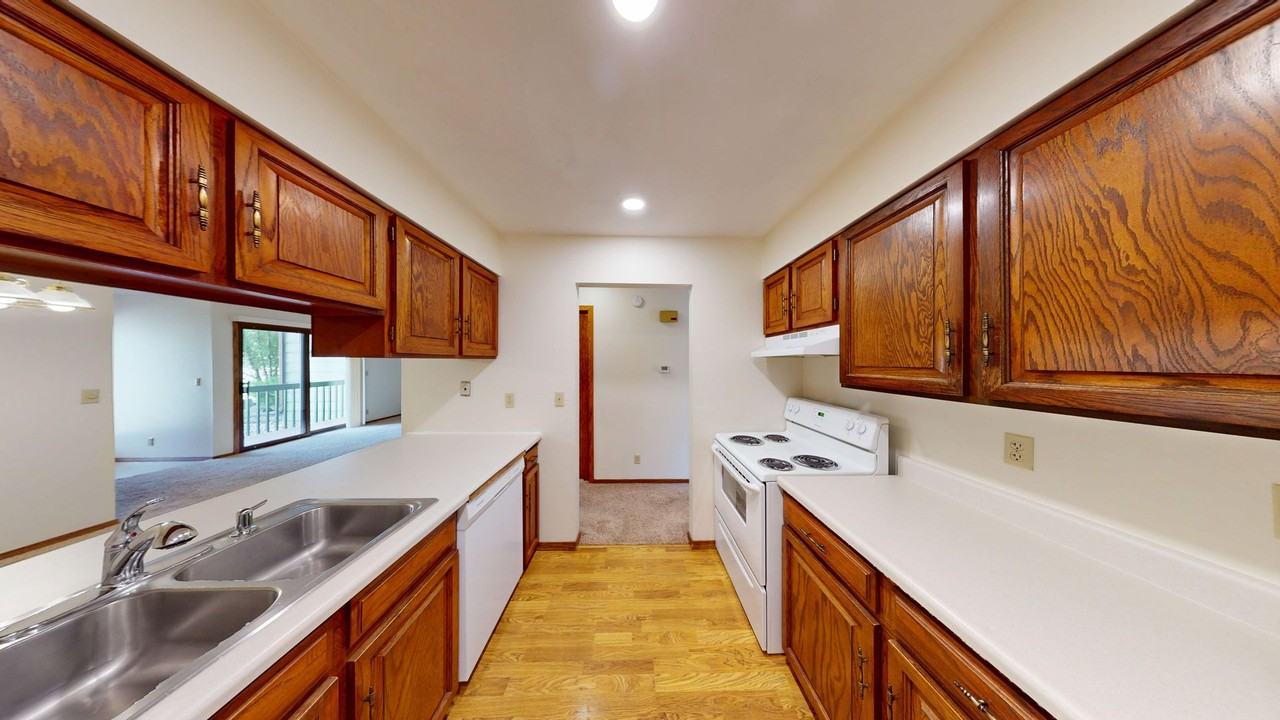Doral Apartments - Photo 3 of 16