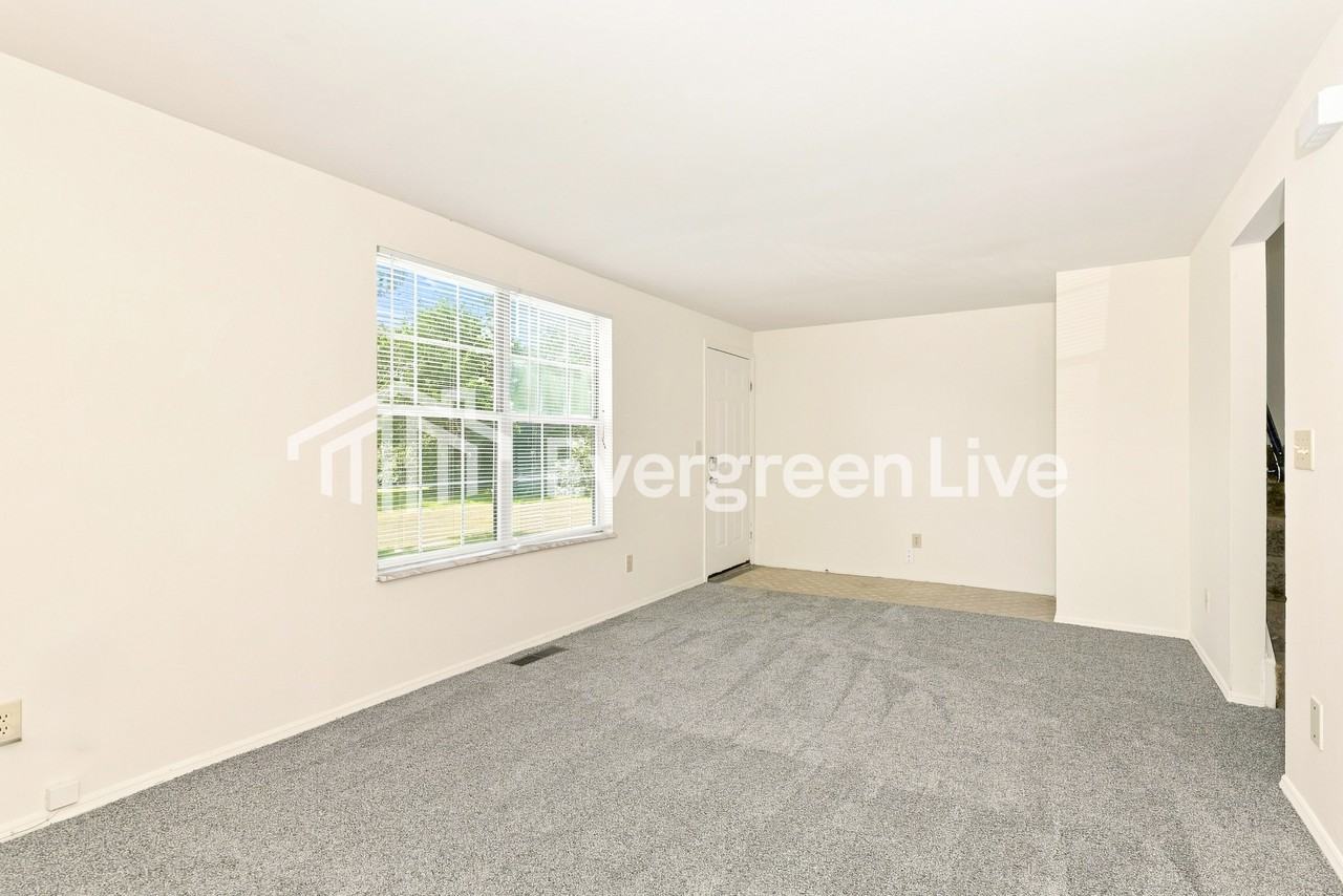 8303 Mount Carmel St - Photo 4 of 15