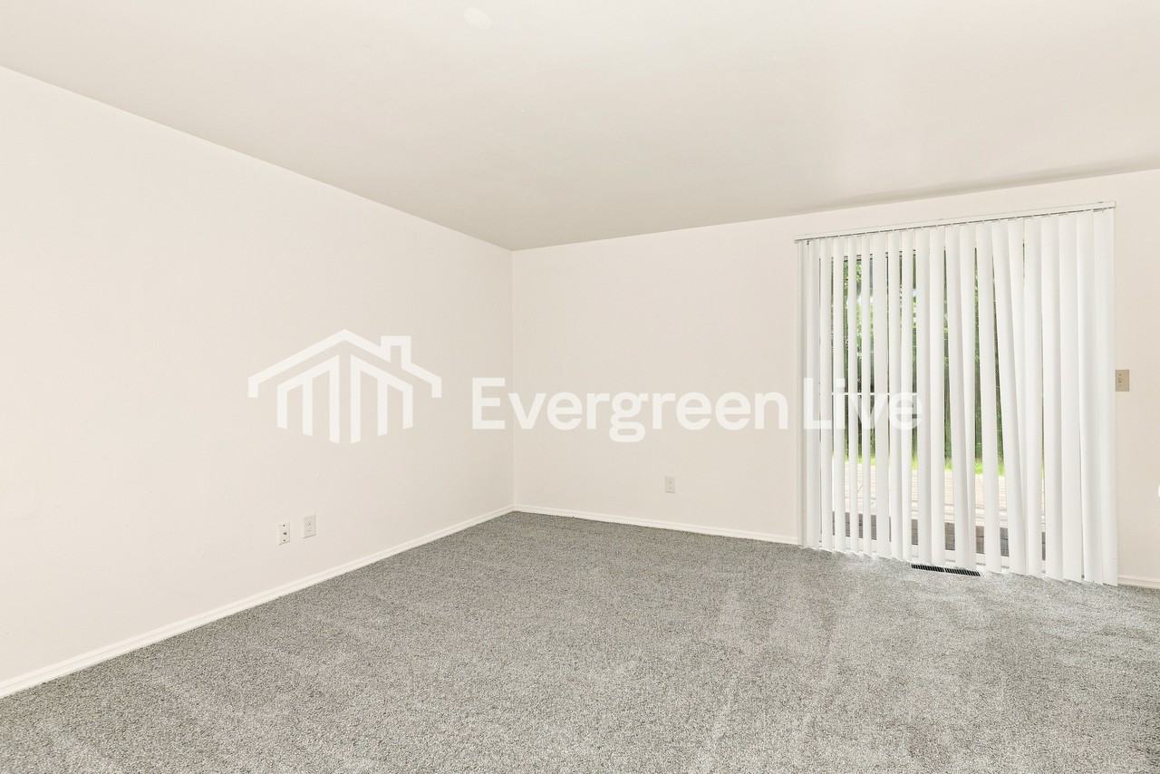 8303 Mount Carmel St - Photo 7 of 15