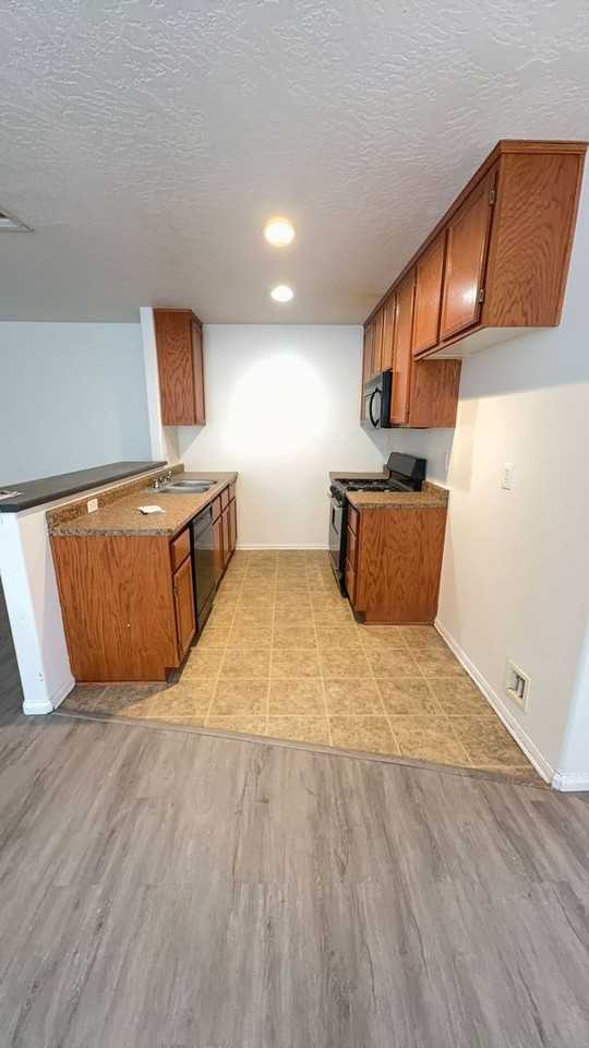 209 E. Grace St - Photo 7 of 14