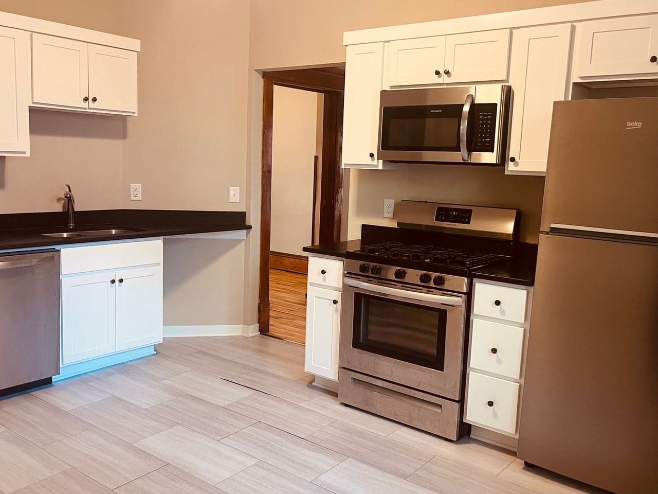 275 Sturgis St - Photo 6 of 14