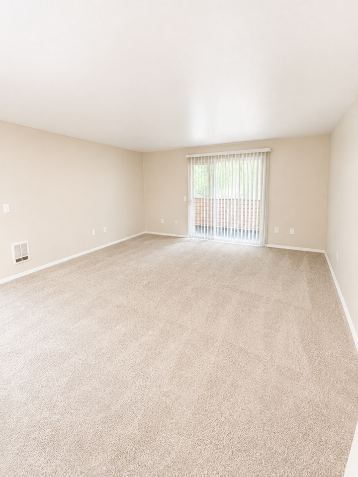 16920 Se Powell Blvd #20 - Photo 2 of 11