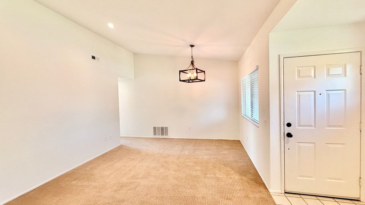 730 Morro Rd - Photo 3 of 43