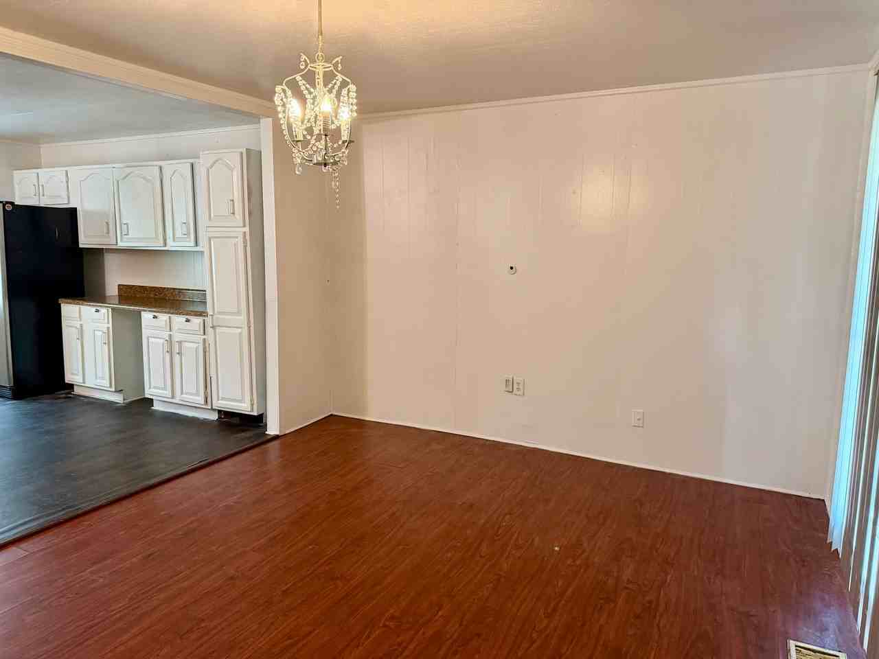 1224 Octavia St Se - Photo 4 of 32