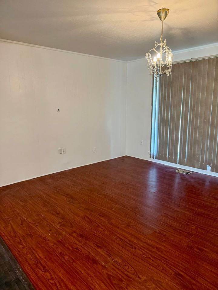 1224 Octavia St Se - Photo 6 of 32