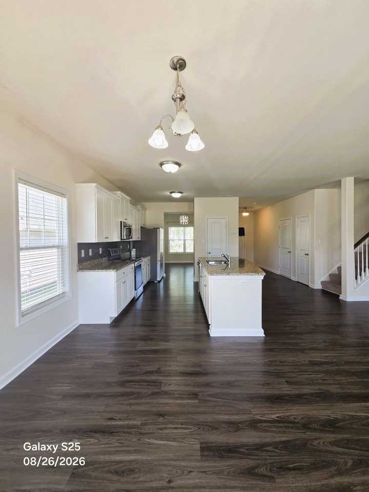 2913 Seven Kings Ct - Photo 7 of 33