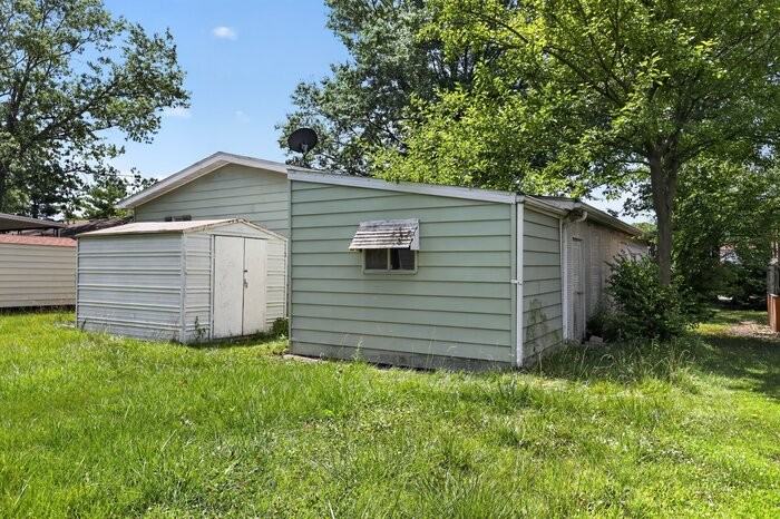 2609 Joyce Dr - Photo 4 of 28