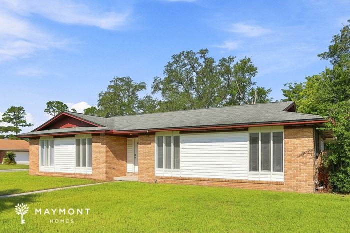 2389 Grace Ln