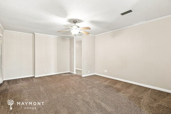 2389 Grace Ln - Photo 4 of 15