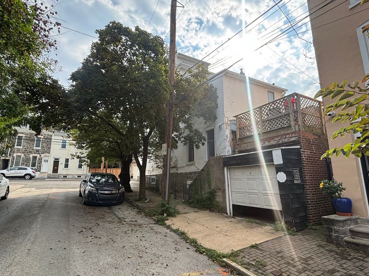3916 Terrace St - Photo 4 of 27