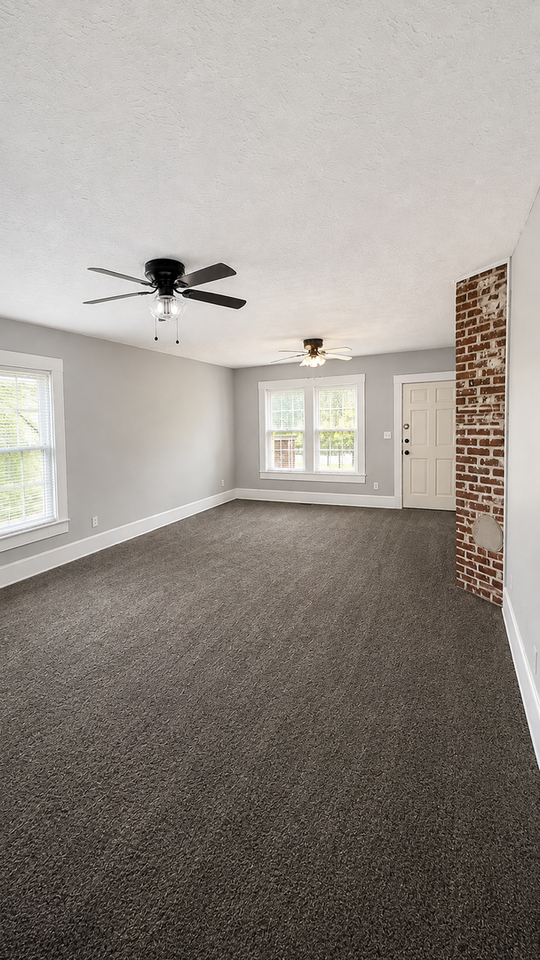 103 Church Ave Ne - Photo 2 of 10