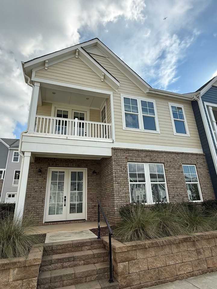 412 Hyco Ct - Photo 2 of 24
