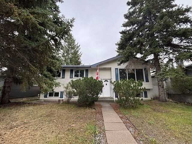 812 Canford Cres Sw - Photo 2 of 20