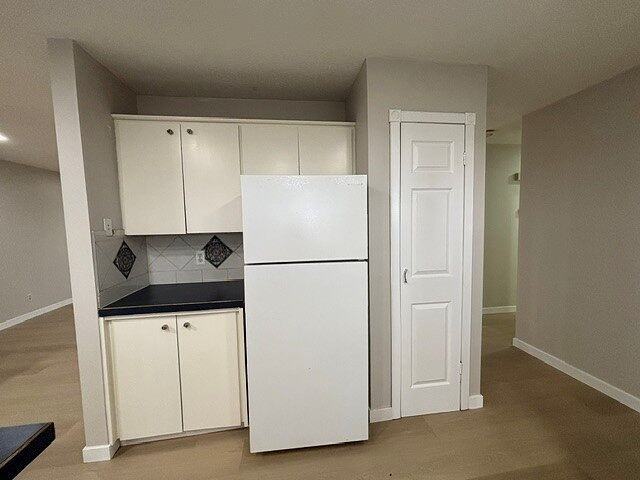 812 Canford Cres Sw - Photo 7 of 20