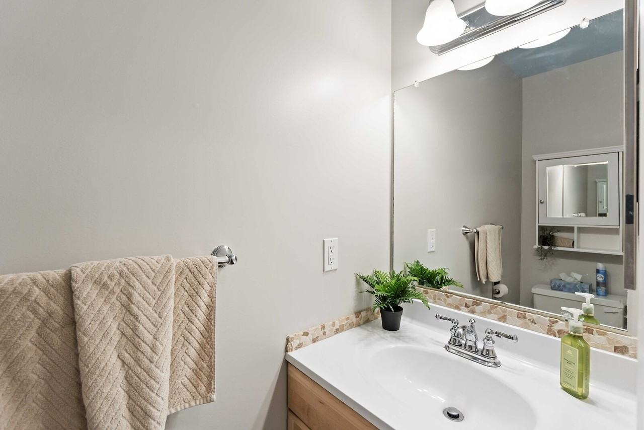 3235 142 Ave Nw - Photo 6 of 41