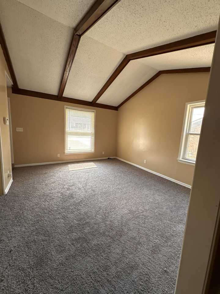 812 Alma Dr #NA - Photo 4 of 8