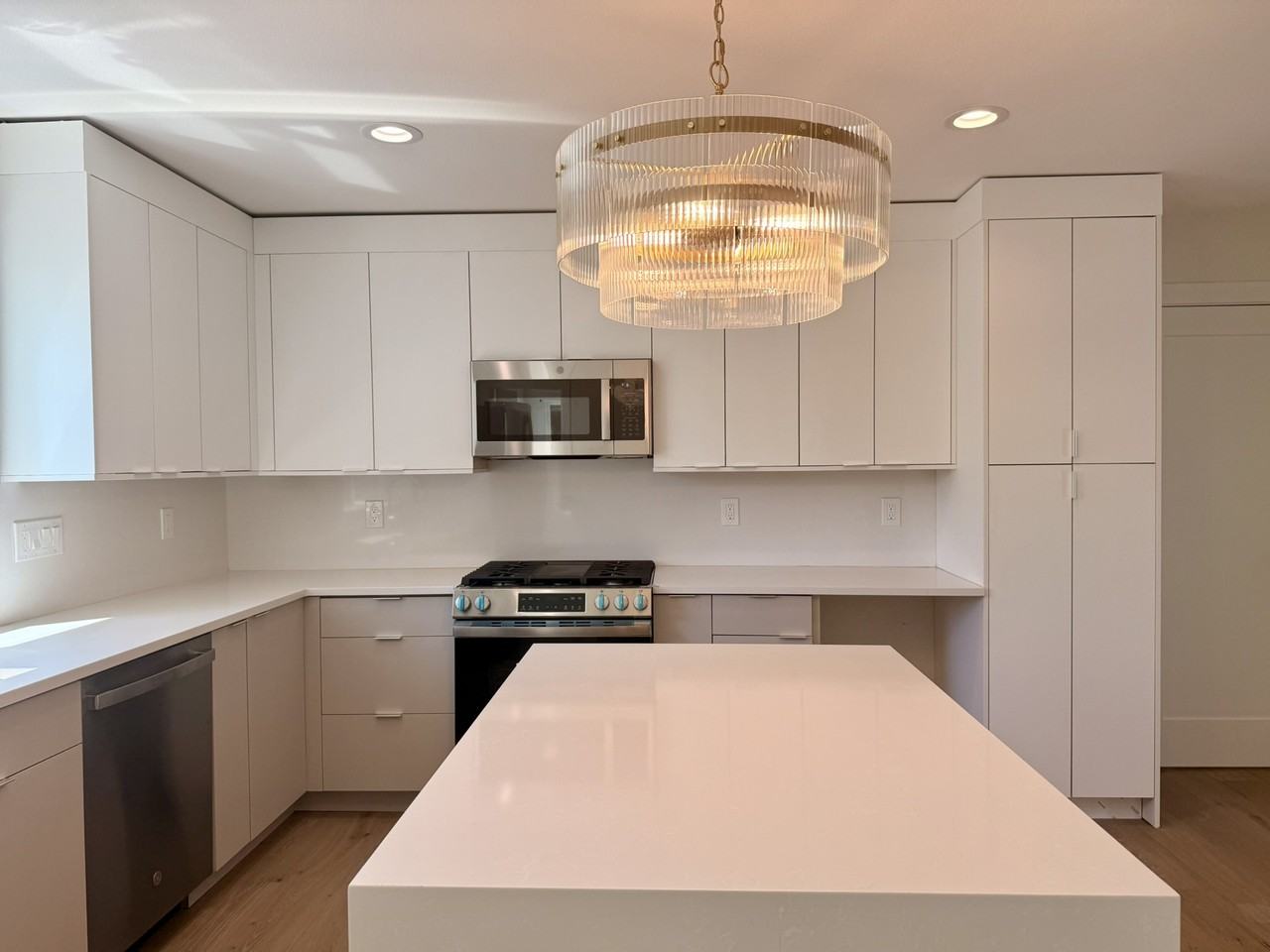 20214 Ne 18th Pl #NA - Photo 3 of 20