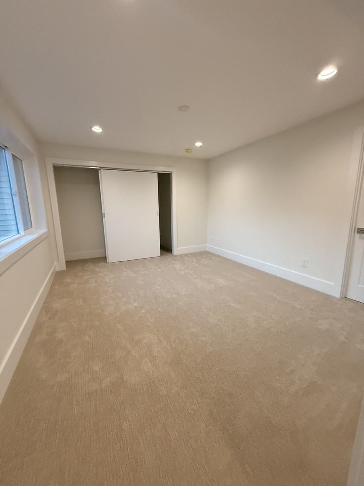 20214 Ne 18th Pl #NA - Photo 5 of 20