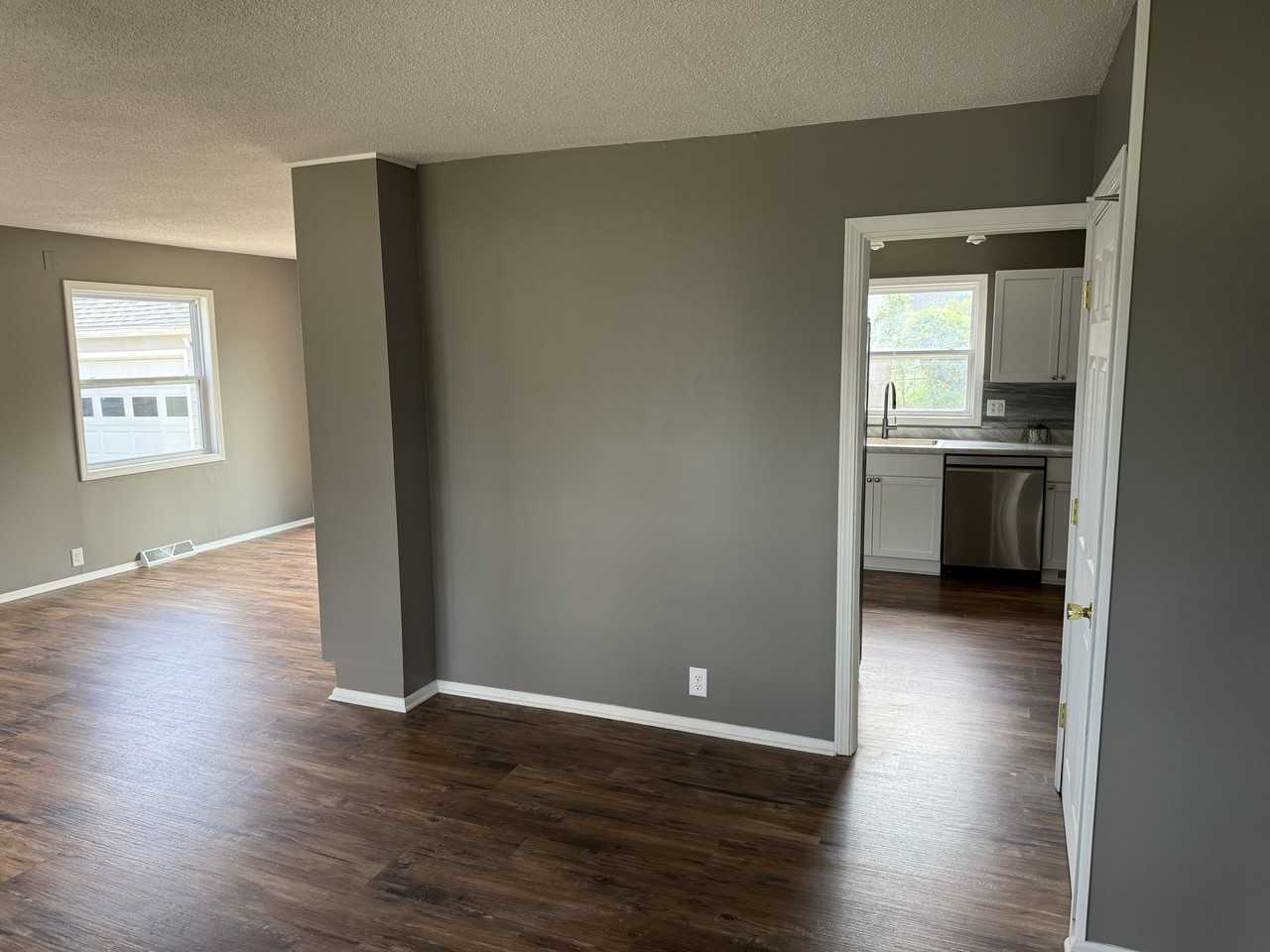 1287 29th St Ne #NA - Photo 4 of 12